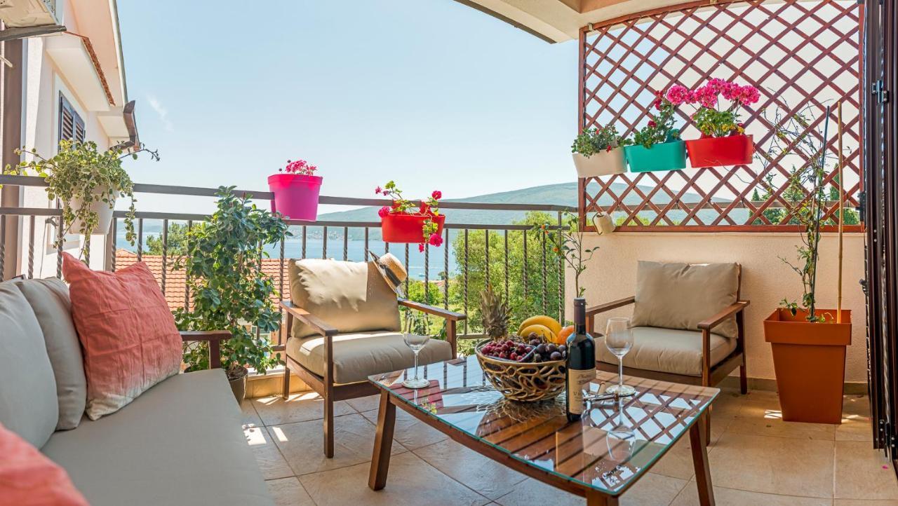 Cicciobello Lux Apartment Baosici With Stunning Sea View מראה חיצוני תמונה